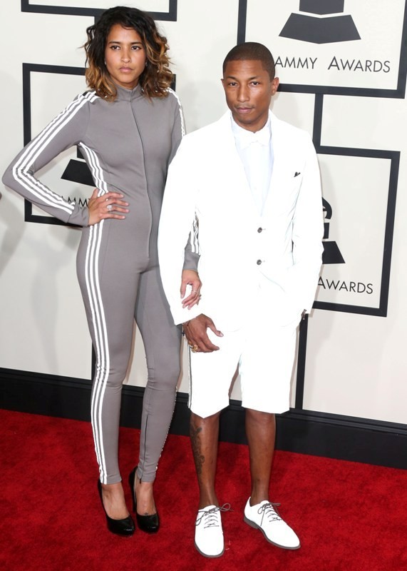 Pharrell Williams s partnerkou na Grammy 2015